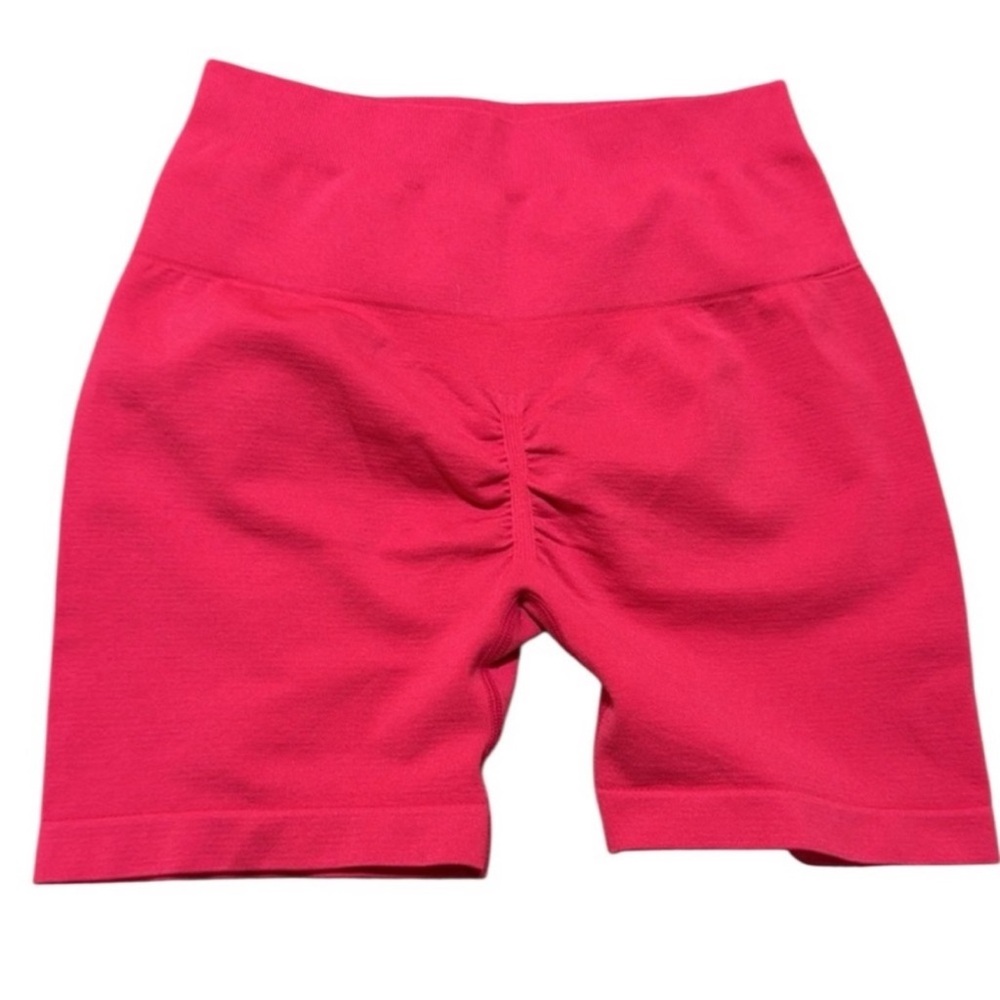 Gymreapers Reaper Pink Seamless Spandex
Shorts size Medium - Picture 5 of 5